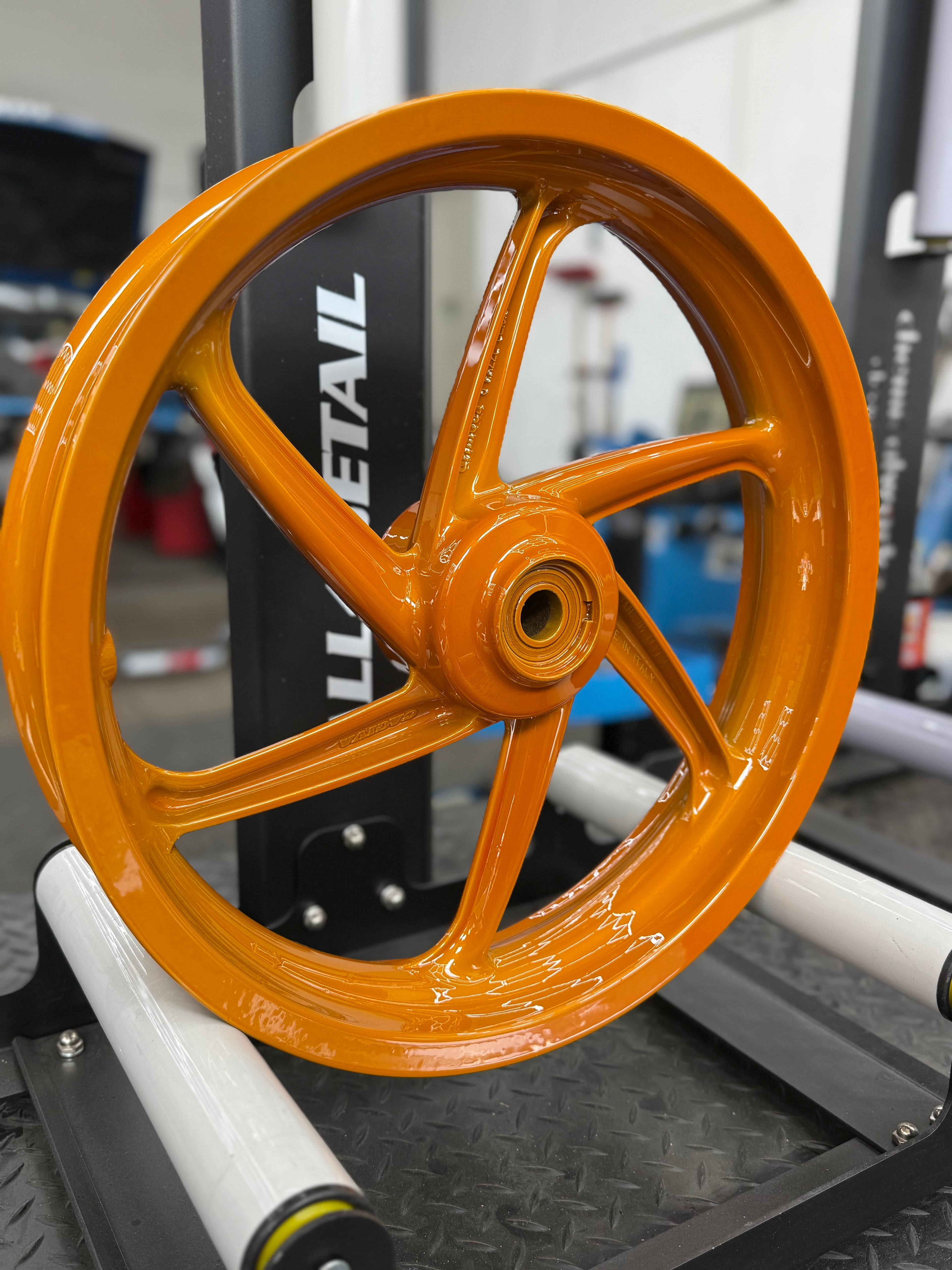 1x Motorradfelge Pulverbeschichten